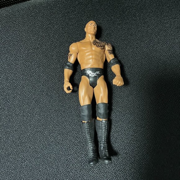 THE ROCK Elite 7" Mattel 2011 WWE Action Figure Wrestling - Picture 1 of 4